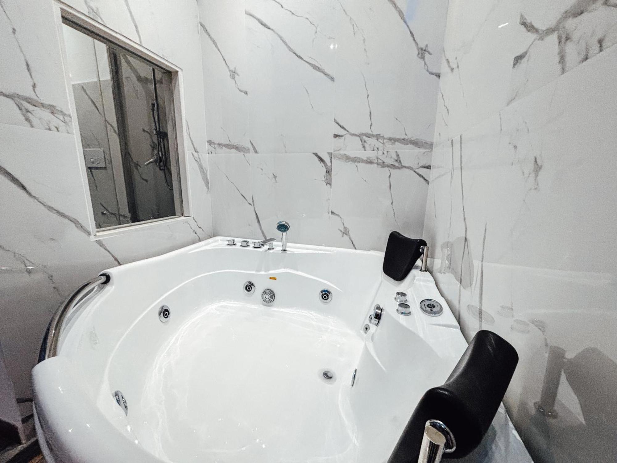 Matriosca Suites Roma Exterior foto